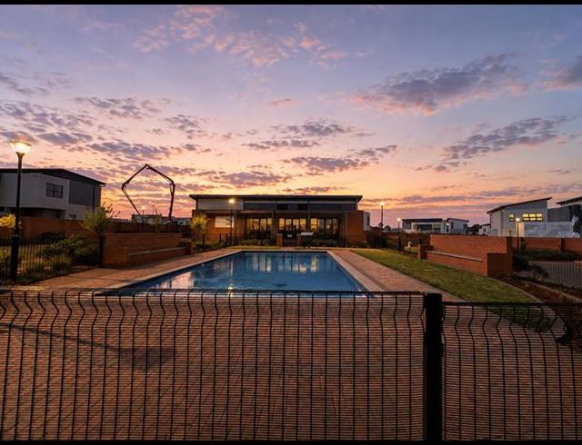 4 BEDROOM HOUSE FOR SALE IN FOUNTAINBROOK ESTATE